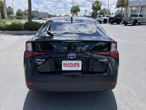 2022 Toyota Prius LE