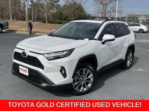 2025 Toyota RAV4 XLE Premium