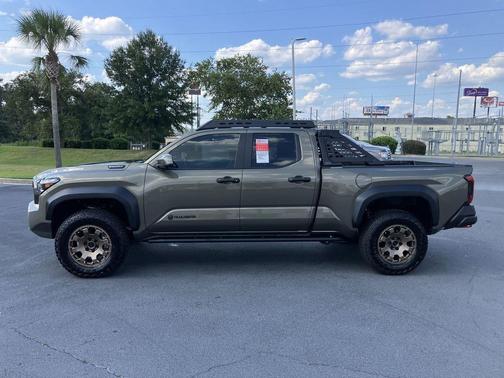 2025 Toyota Tacoma Hybrid Trailhunter