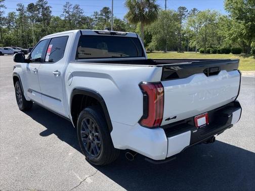 2025 Toyota Tundra Hybrid Platinum