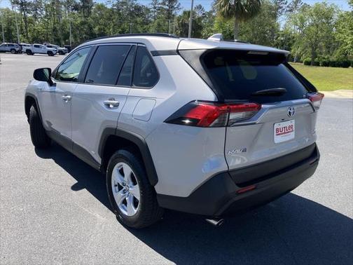 2020 Toyota RAV4 Hybrid SE