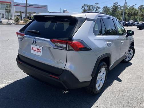 2020 Toyota RAV4 Hybrid SE
