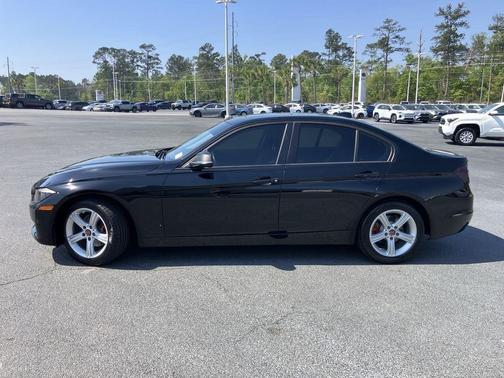Black (Jet Black) 2014 BMW 320 i