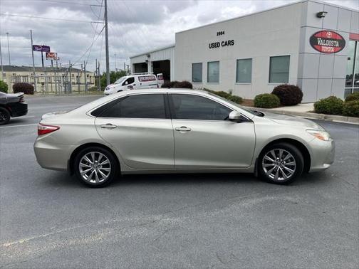 2016 Toyota Camry XLE