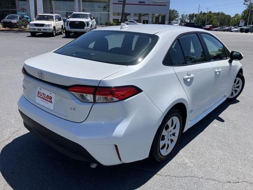 White (Wind Chill Pearl) 2025 Toyota Corolla LE