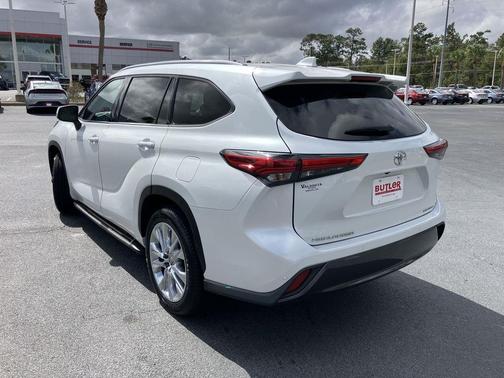 2022 Toyota Highlander Limited