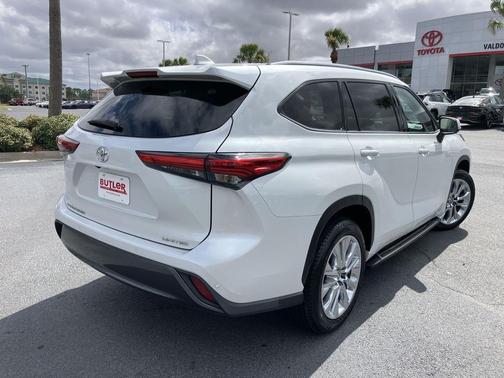 2022 Toyota Highlander Limited
