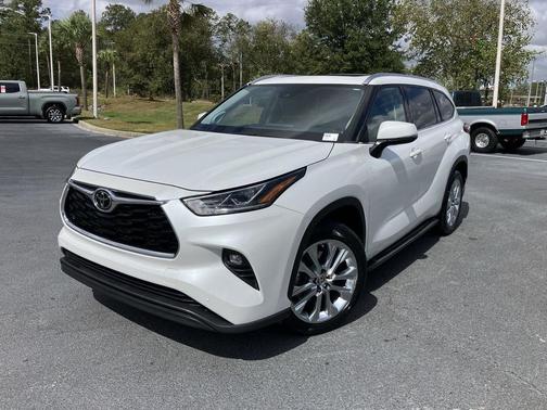 2022 Toyota Highlander Limited