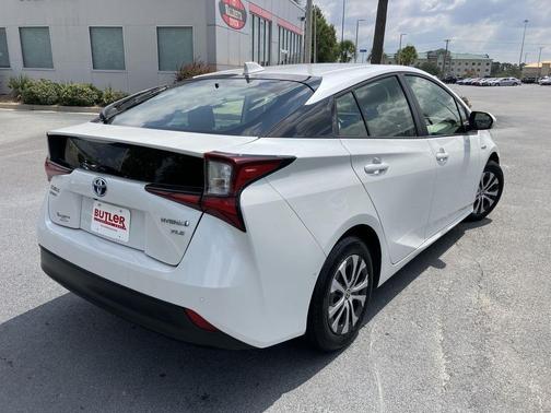 2021 Toyota Prius XLE