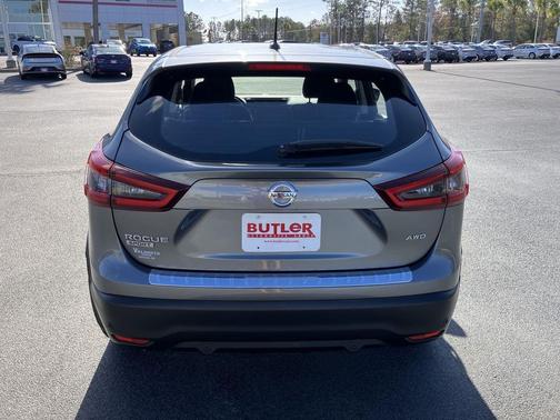 2022 Nissan Rogue Sport S