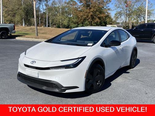 2025 Toyota Prius LE