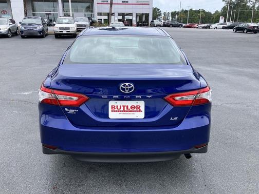 Blue (Blue Crush Metallic) 2018 Toyota Camry LE