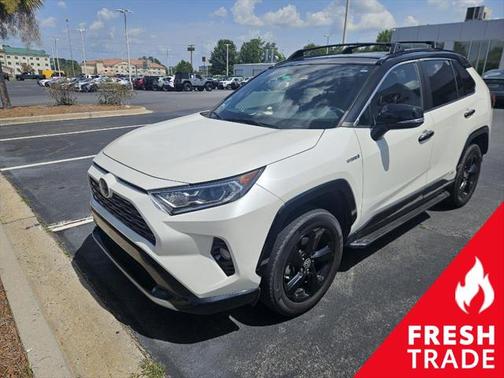 2021 Toyota RAV4 Hybrid SE