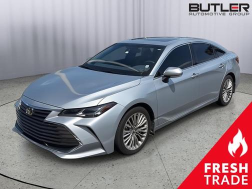 Celestial Silver Metallic 2019 Toyota Avalon Limited