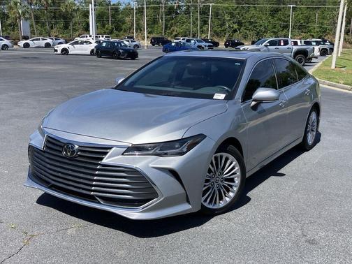 Silver (Celestial Silver Metallic) 2019 Toyota Avalon Limited