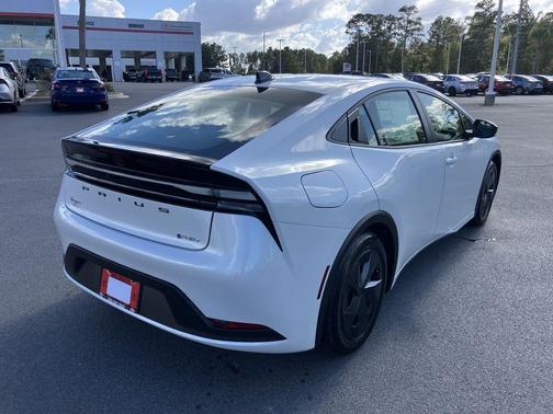 Wind Chill Pearl 2026 Toyota Prius Plug-In Hybrid SE