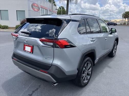 2025 Toyota RAV4 Hybrid SE