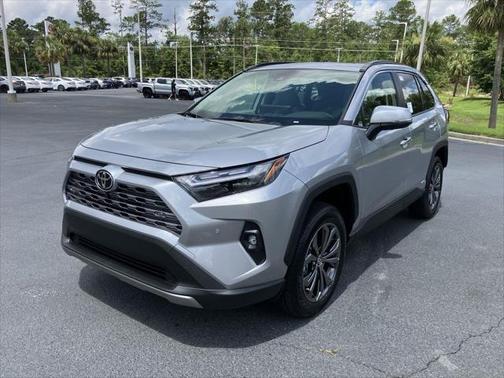 2025 Toyota RAV4 Hybrid SE