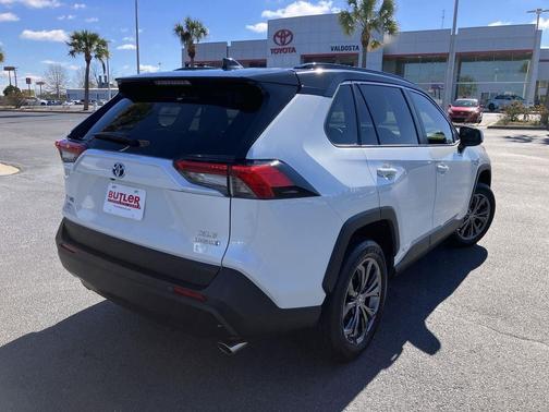 2024 Toyota RAV4 Hybrid XLE Premium