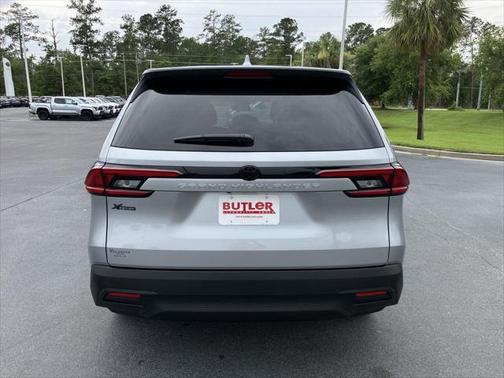 2025 Toyota Highlander LE