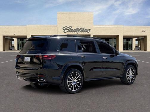 Black 2025 Mercedes-Benz GLS 450 4MATIC