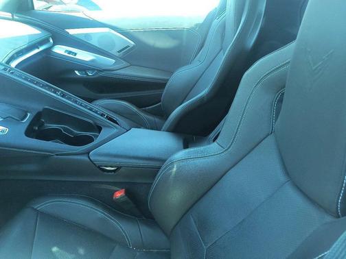 Red Mist Metallic Tintcoat 2022 Chevrolet Corvette Stingray w/2LT