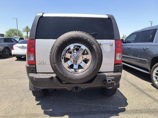 Boulder Gray Metallic 2006 Hummer H3 Base