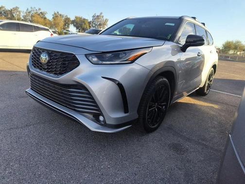 2023 Toyota Highlander XSE