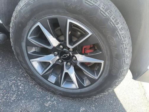 2023 Chevrolet Suburban 4WD Z71