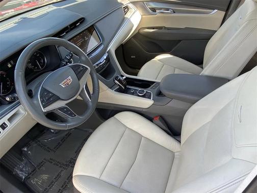 2021 Cadillac XT5 Premium Luxury