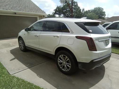 2022 Cadillac XT5 Premium Luxury