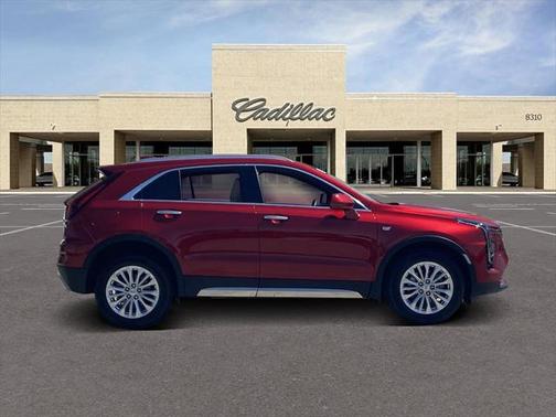 2024 Cadillac XT4 Luxury