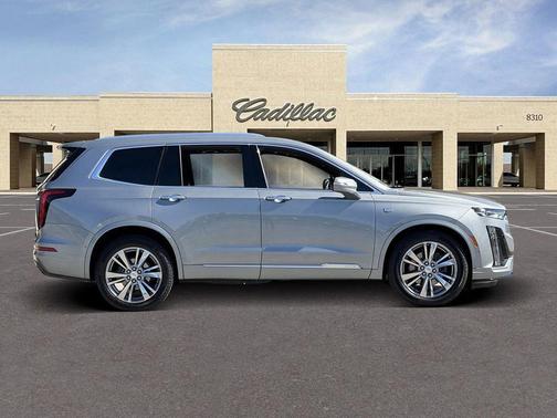 2023 Cadillac XT6 Premium Luxury FWD