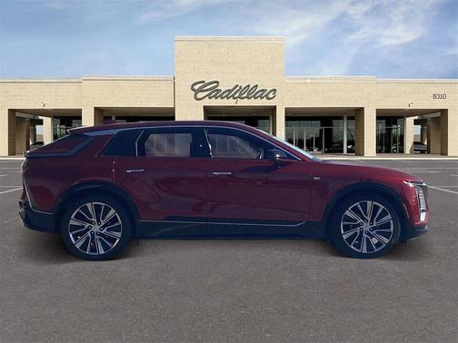 2024 Cadillac LYRIQ Luxury