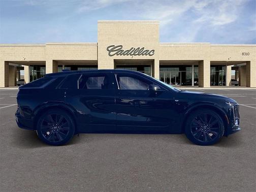 2024 Cadillac LYRIQ Sport