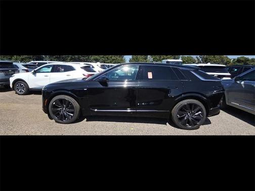 2024 Cadillac LYRIQ Sport