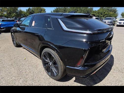 2024 Cadillac LYRIQ Sport