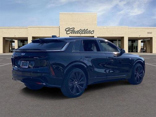 2024 Cadillac LYRIQ Sport