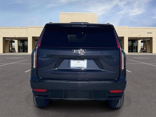 2022 Cadillac Escalade ESV Sport