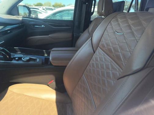 Crystal White Tricoat 2021 Cadillac Escalade Premium Luxury