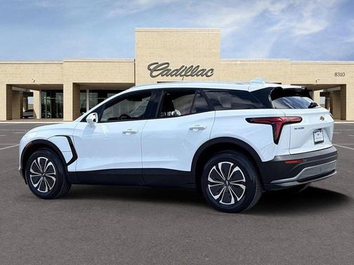 Summit White 2024 Chevrolet Blazer EV eAWD LT