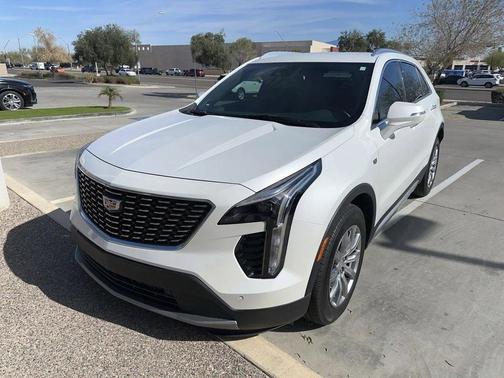 2023 Cadillac XT4 Premium Luxury