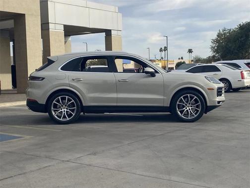2024 Porsche Cayenne Cayenne