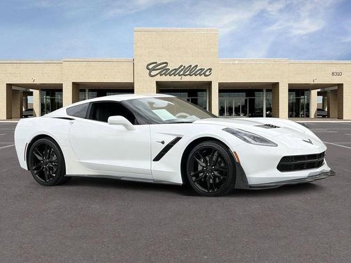 Arctic White 2019 Chevrolet Corvette Stingray
