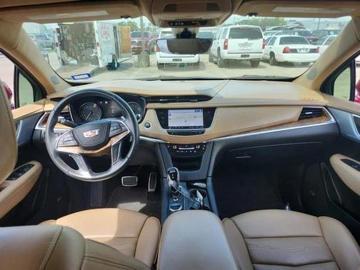 2022 Cadillac XT5 Sport