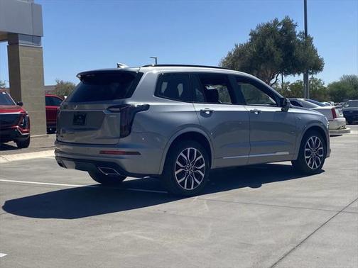 2025 Cadillac XT6 Sport AWD