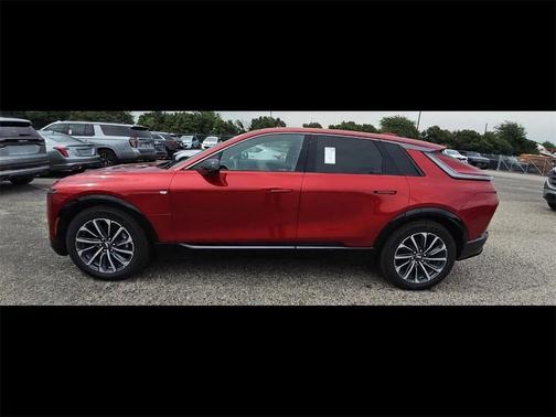 2024 Cadillac LYRIQ Sport