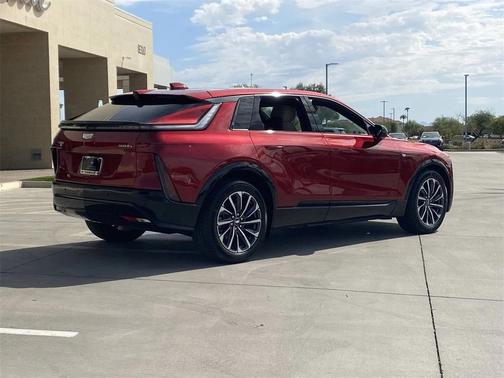 2024 Cadillac LYRIQ Sport