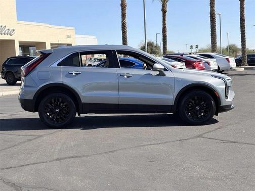 2025 Cadillac XT4 Premium Luxury