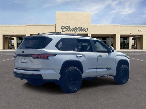 2024 Toyota Sequoia SR5
